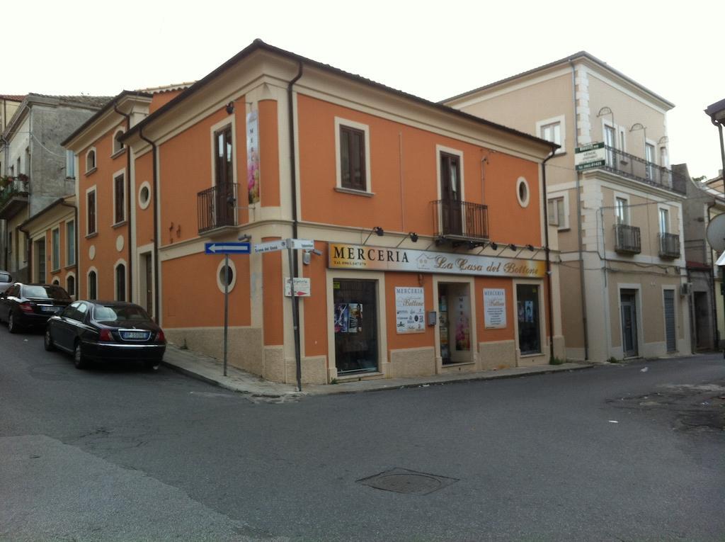 The Maze Vibo B&B Vibo Valentia Bagian luar foto